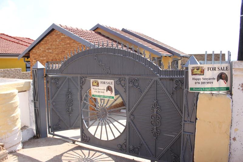 3 Bedroom Property for Sale in Mabopane North West